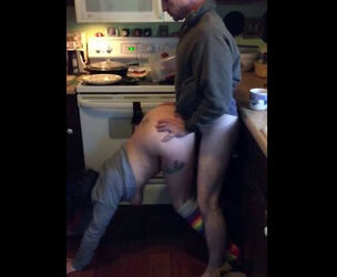 Husband pounds jummy teeny wifey in the kitchen, the German